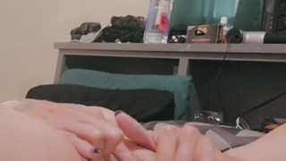 Pawg gets pounded by fuck machine for the first time, creams all over!