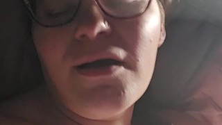 Amy Rubs her Clit till Climax
