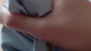 こういう動画で興奮する変態っているの？ペニスが映らないし射精もできない動画です