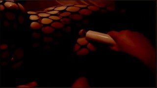 ME MASTURBAN DURO CON UN VIBRADOR Y ME CORRO MUCHAS VECES