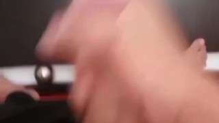 Masturbación muy cargada de semen