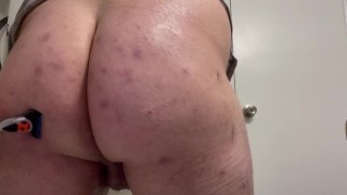 Shave my hole with me
