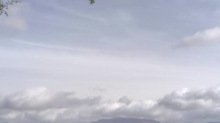 Masturbándome en medio de la montaña