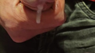 I cum in your face 😈