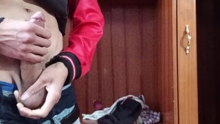 Jock Masturbates to Cumshot Hot Twink Porn