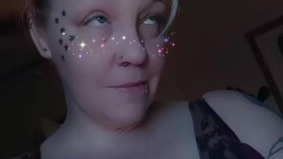Sassy American stripping & dancing for daddy!