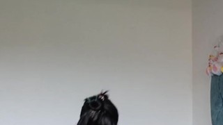 milf de tetas grandes llega a un squirt