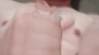 Mastur-cumming on myself