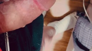 shaking my cock