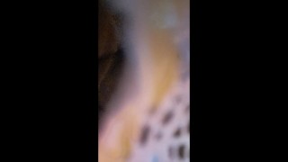 el vecino espera que me quede sola