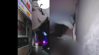 路地裏の自販機横で立ち○ぼしてる地雷系塩対応女子はキモおぢが金持ちのカモおぢだとわかった途端なんでもご奉仕してしまう神対応女子に早変わりっ