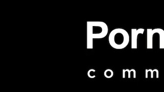 Quando estou estressada eu brinco com meu amigo de transar sem camisinha