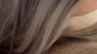 Transexual le hace sexo oral a su pareja