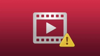 mi padrastro sale a trabjar y me deja a solas con mi grande hermanastro y lo llamo para que me folle