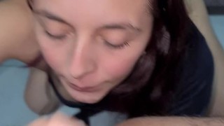 LE DOY UNA RICA MAMADA AL MECANICO, EXPLOTA EN CUM