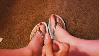 Watersports: old flip flops have use