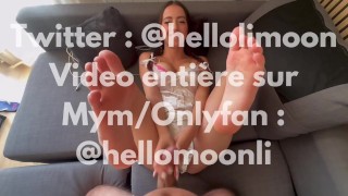 teen française fait un foot job et se fait ejac sur les pieds