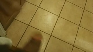 Scrolling thru the house, Dick out