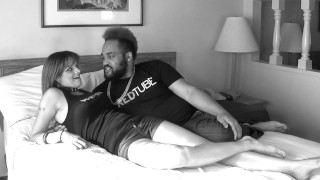 Amber Leah suck the like out of his smal cock