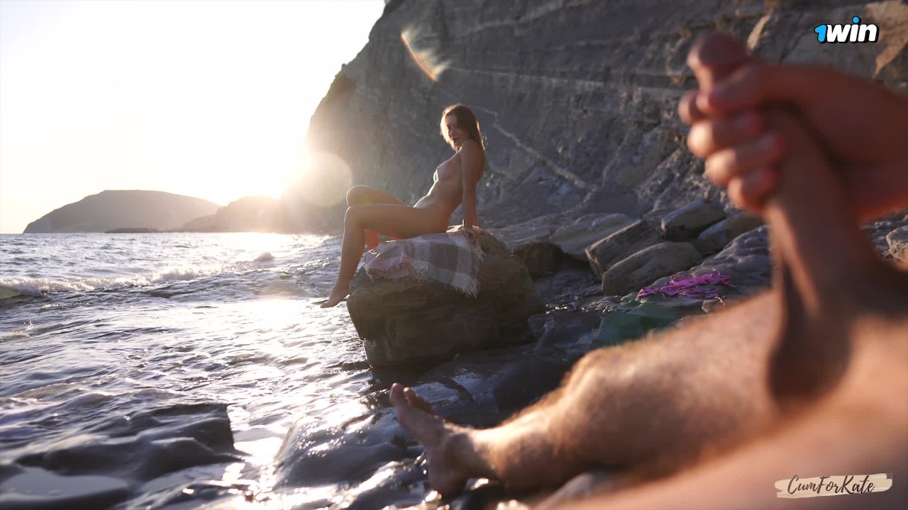 DICK FLASH on a nudist beach: Stranger caught me jerking off and helped me  cum