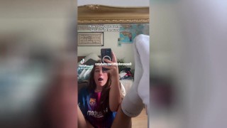 Live Pussy Fingering Caught on TikTok