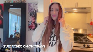 Italian big tits Artemisia Love MYLF UNBOXING Full video on OF