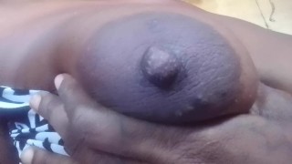 AMATEUR EBONY PEE WHILE MASTERBATE SHAVE PUSSY