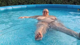 SSBBW big tiddy pool fun! Shake your fat body! By Viola Tittenfee