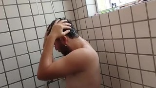 Ressaca pós churrasco nos amigos.