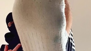 Sniff Polish Sneak Master’s smelly stinky socks Feet sox worship