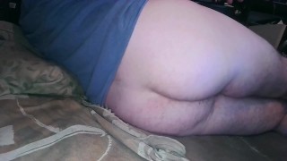 A Sideways Tease from Behind