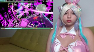 Kangel Cosplay ニーディー Vanilla Faith plays 初音ミク Project DIVA