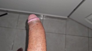 I woke up in the middle of the night with a hard dik because I was dreaming