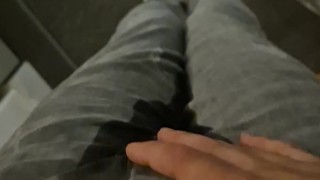 Quick pants pissing