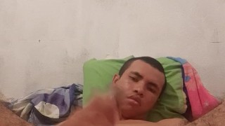 solo en casa con ganas de cojer