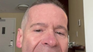 Squirting cum on a Pop Tart and eating it