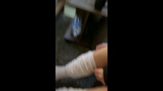 ルーズソックスを履いた制服女子にスカートの中を見せてもらう | ハメ撮り 素人　個撮