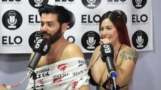 Anahi Loves me hace masajes en el cuarto picante