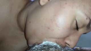 fucking fast and hard in an extreme blowjob, the bitch makes the pervert cum a lot