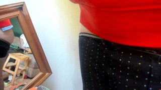 trevor from Canada like my ass and I strip for him