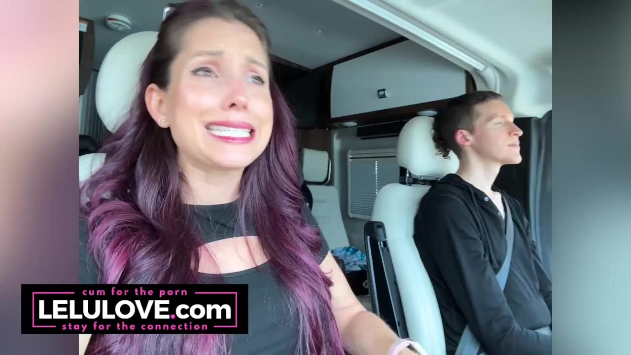 Big lips babe chats on behind porn scenes podcast riding in car about live  comedy stage shows hostingperforming - Lelu Love