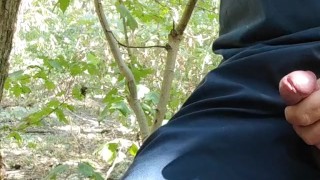 Masturbating in the forest on a bike 💦🍂