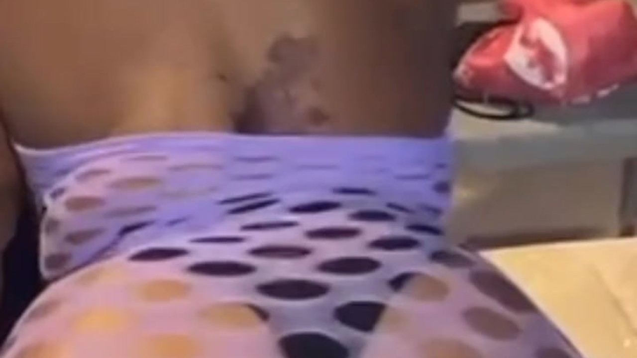 Cum on my booty -IndiansPorno