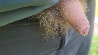 Pissing outdoors yummy