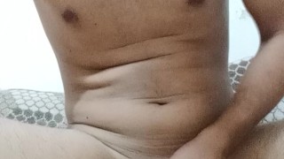 Uzun masturbasyon yaparak boşaldım