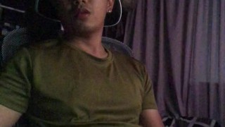 Gwapong kapit bahay nagsalsal