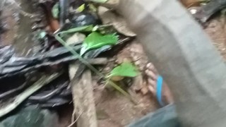 A quick discharge of cum in the jungle