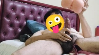 COGIENDO DESNUDO A PELO Y HACIENDO EDGING CON JUGOSO CHOCHO APRETADO (COMPLETO EN ONLYF)