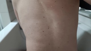 Dutch Amateur Donny Fucks Himself with a Massive Zucchini in the Bathtub – Deep Insertion, Dirty Sol