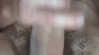Masturbating to porn and cuming hard